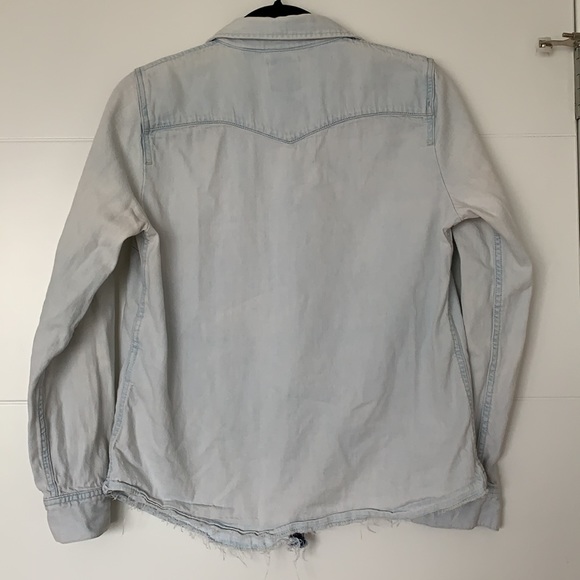 Levi’s Jean Shirt - Picture 2 of 2
